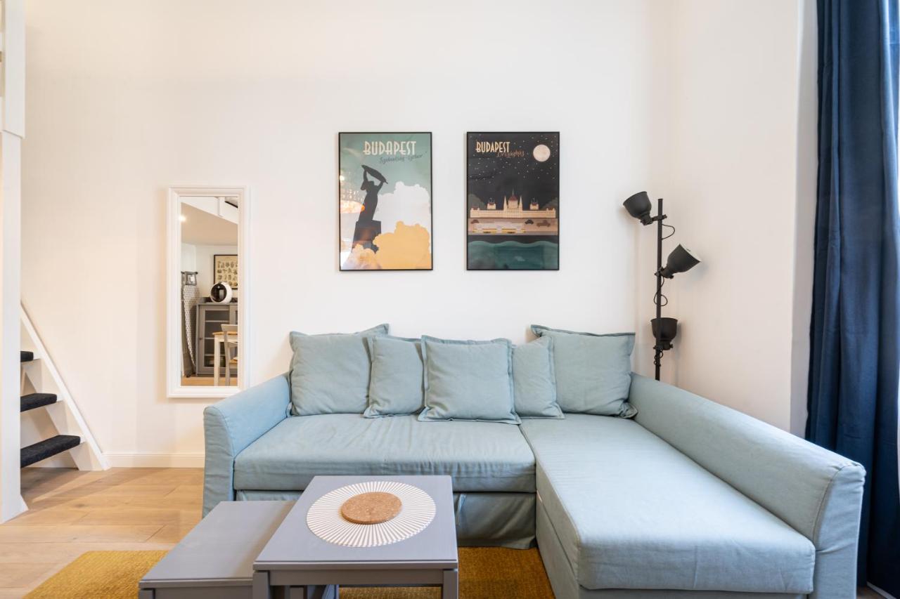 Youth Motive Studio With Gallery Budapest Luaran gambar